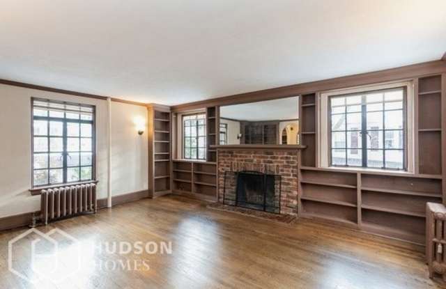 72 Home Avenue Gallery 2