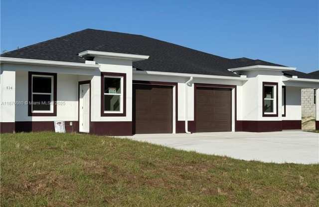 832 HOLMES AVE photos photos