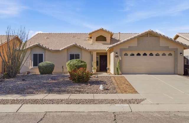 Beautiful Four-Bedroom Home with Spacious Backyard and Community Pool! Gallery 1