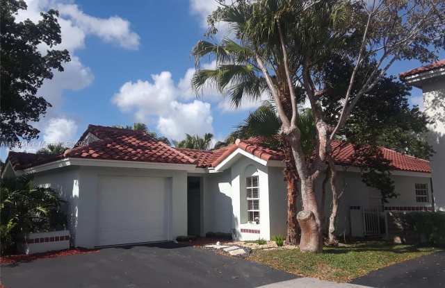 1250 Willow Dr - 1250 Willow Drive, Weston, FL 33326