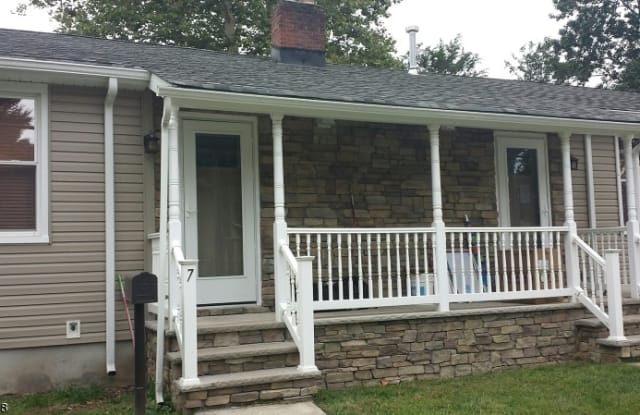 7 DEGRAW AVE - 7 Degraw Ave, Clifton, NJ 07013