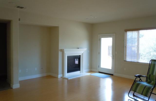 537 West Esplanade Drive Gallery 2