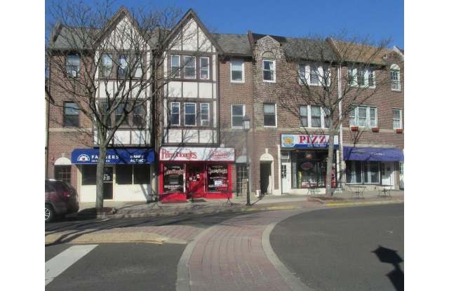 272 N KESWICK Avenue Gallery 1