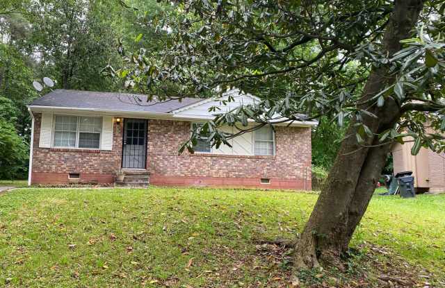 Adorable 3 Bed Ranch Home photos photos