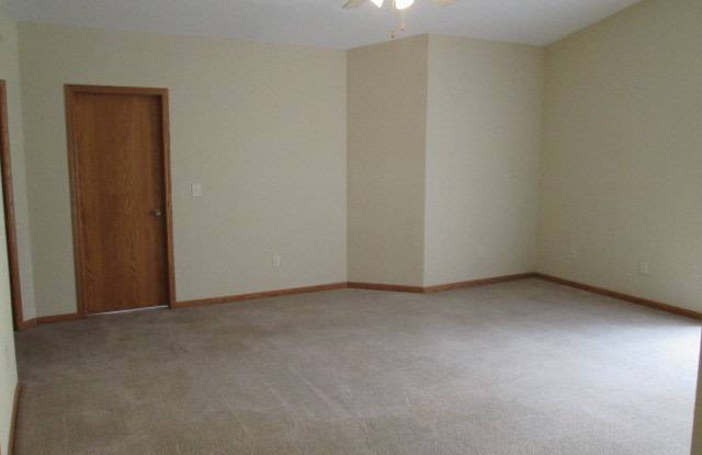 Spacious Duplex Gallery 2