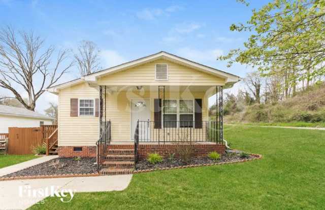 105 Prince Street - 105 Prince Street, Belmont, NC 28012