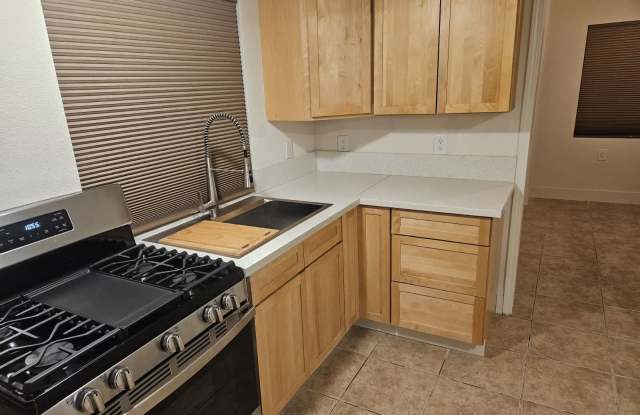 Monterey Avenue - 1323#3 - 1323 Monterey Avenue, Modesto, CA 95354