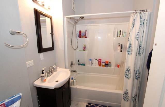 825-827 Westcott Street - 825-27 Westcott Street, Syracuse, NY 13210
