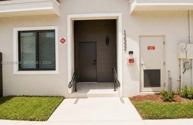 19428 SW 125th Ave Gallery 2