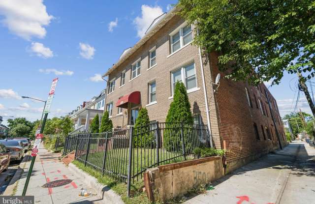 429 KENYON STREET NW - 429 Kenyon Street Northwest, Washington, DC 20010