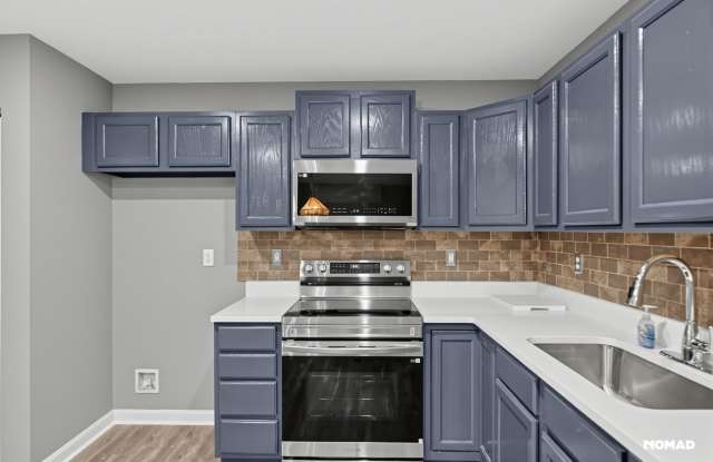Spacious 4BR House in Baltimore Gallery 4