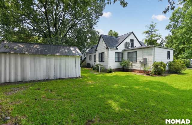 Charming Duplex Top Unit in Hampton Gallery 3