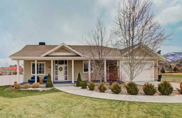 584 N Dutch Summit Ct - 584 North Dutch Summit Court, Midway, UT 84049 584 N Dutch Summit Ct - 584 North Dutch Summit Court, Midway, UT 84049