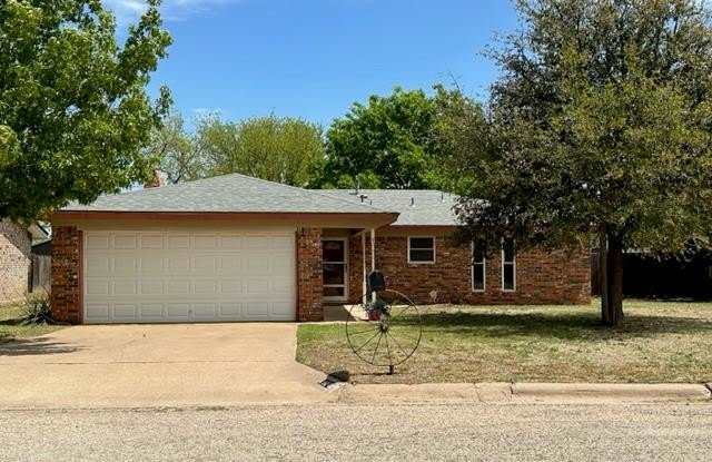 4104 Jacksboro Ave - 4104 Jacksboro Avenue, Snyder, TX 79549