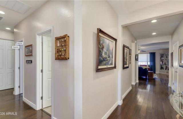 1866 E RAVENSWOOD Drive Gallery 4