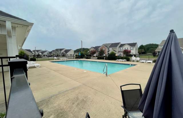 Beautiful 3 Bed 2.5 Bath townhome In Whitsitt 7600 Oliver Park Dr - Great Neighborhood - 7600 Oliver Park Drive, Burlington, NC 27377