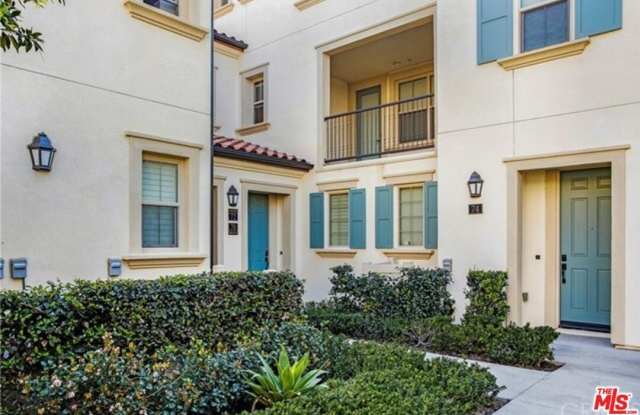 72 CAPRICORN photos photos