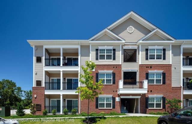 411 Stallion Circle W - 411 Stallion Circle West, Toms River, NJ 08755