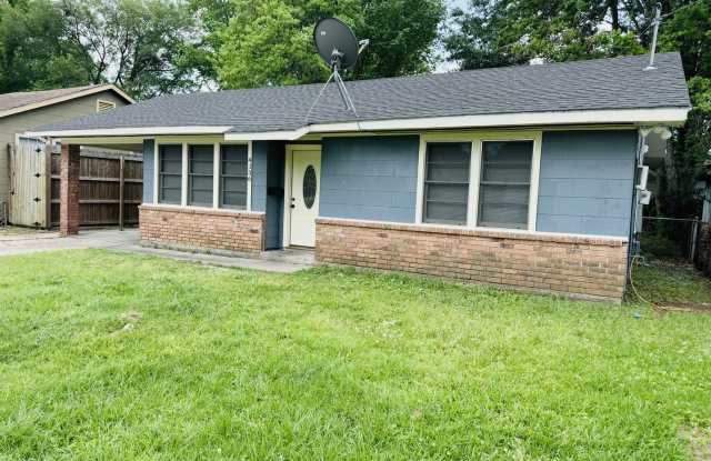 4136 Mohican Street (4 Bed/2 Bath) Home photos photos