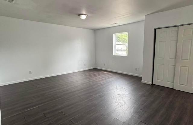 836 S Hamilton Road photos photos