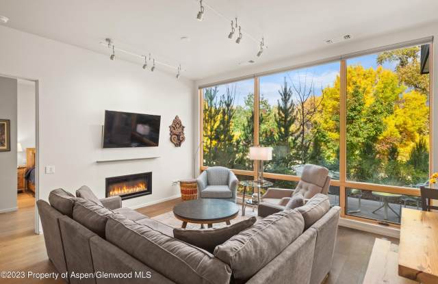 100 Evans Road Gallery 2