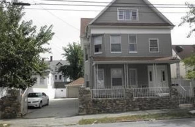 286 Benham Avenue - 286 Benham Avenue, Bridgeport, CT 06604