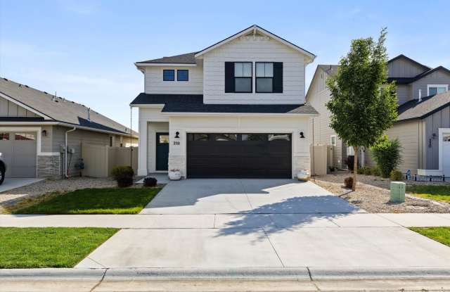 3 beds, 3 baths with over 2000 sq ft! photos photos