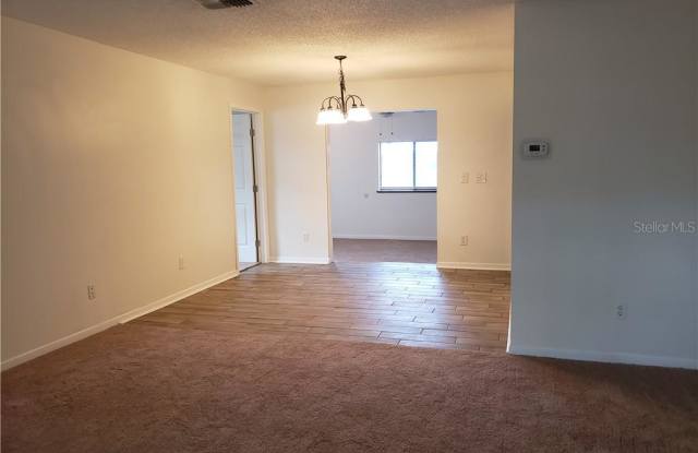 1024 KENWOOD DRIVE Gallery 3