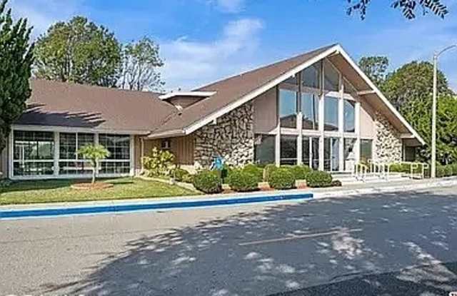 3500 West Manchester Boulevard photos photos