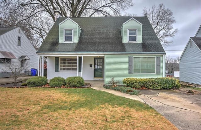 1567 West Riverview Avenue photos photos