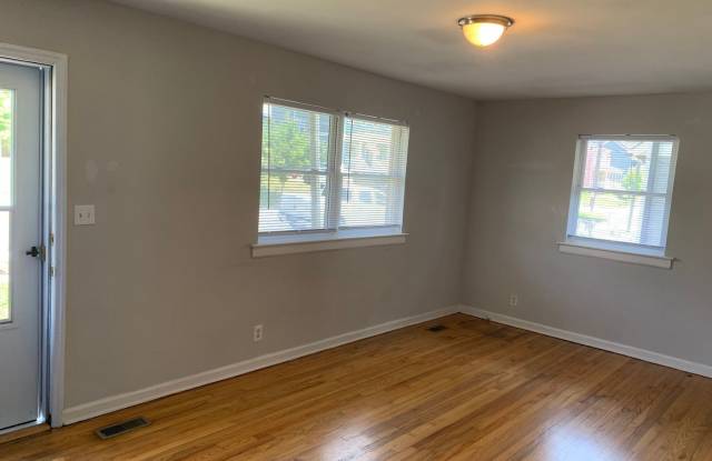109 W Enterprise St Gallery 2