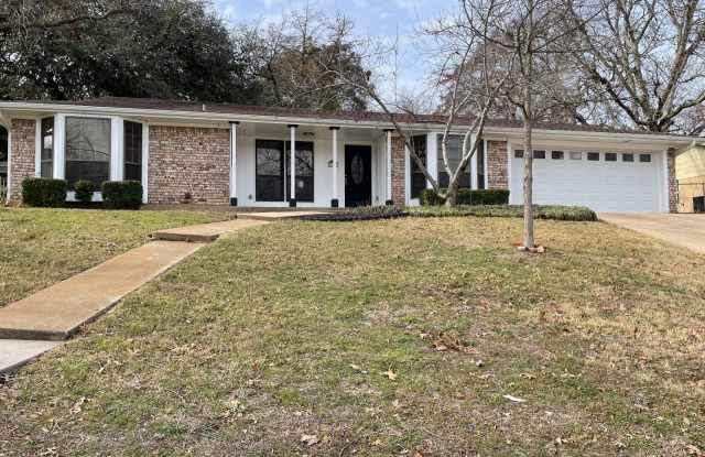 Application Received | Updated Single-Story 3 Bed, 2 Bath | Big Yard | Pet Restrictions photos photos