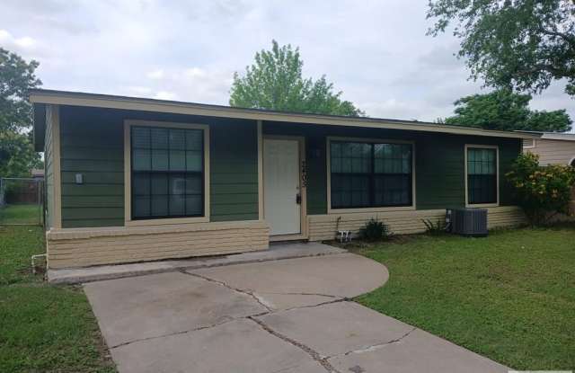 2405 E VAN BUREN AVE. photos photos