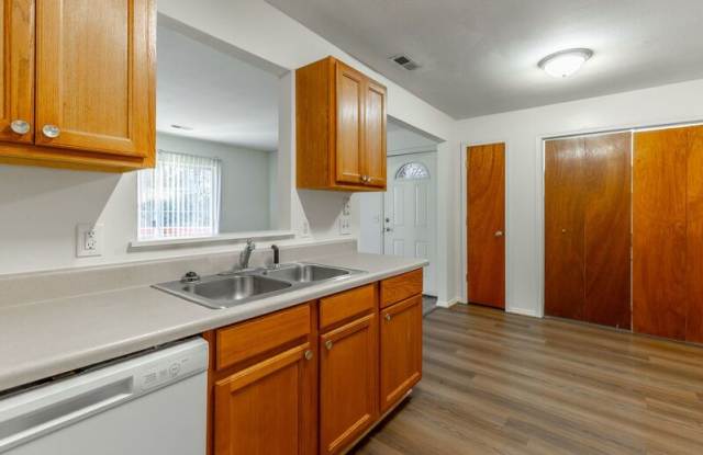 82 Eastwood Court - 82 Eastwood Court, Catoosa County, GA 30736