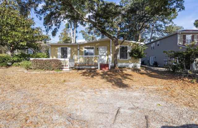 111 N Hollywood Dr. Gallery 3