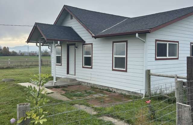 11505 Table Rock Road - 11505 Table Rock Road, Jackson County, OR 97502