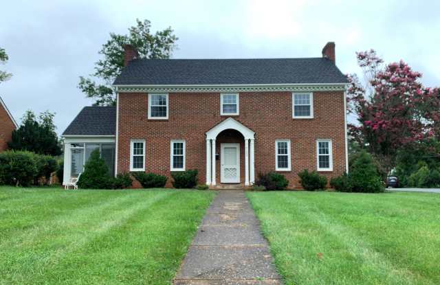 2 Story Brick House off Boonsboro Road photos photos