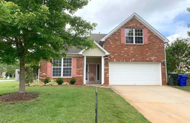 Stunning 2 story brick home 4 bedroom 2.5 bath with 2 car garage in Mebane photos photos