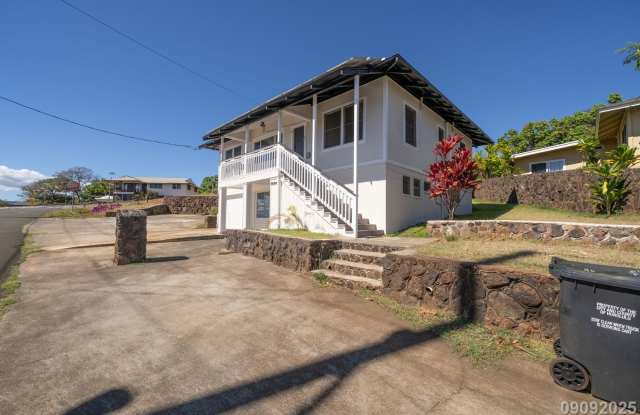 3 Bedroom 1.5 Bath (Downstairs) - Newly Renovated $3500 - Must See photos photos