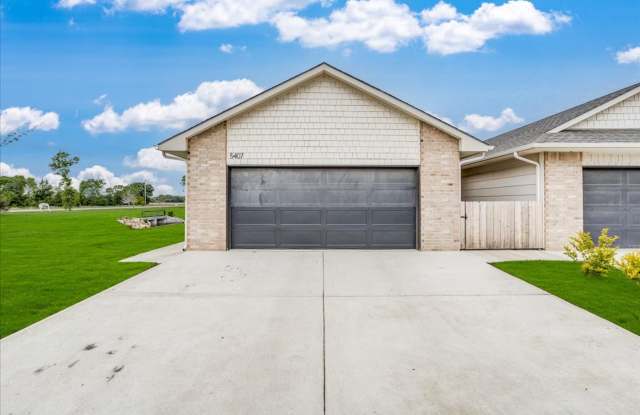 Auburn Villas-Maxine Plan - 1726 South Limuel Circle, Wichita, KS 67235