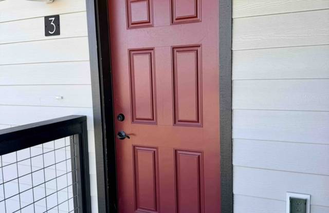 1040 Enterprise Drive - 3 Gallery 2