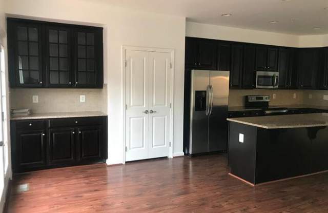 12291 Broadstone Place Gallery 4