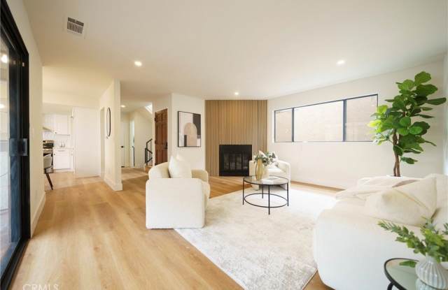 14927 Condon Avenue photos photos