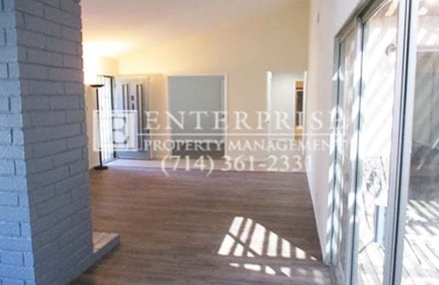 14452 Poplar Drive Gallery 3