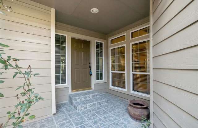 190 N Valley Oaks Circle Gallery 4