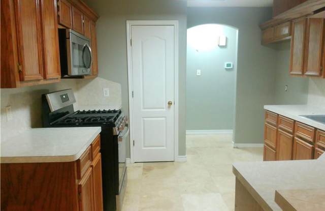 7318 Sun Valley - 3/Bed 2/Bath - $2150/month Gallery 4
