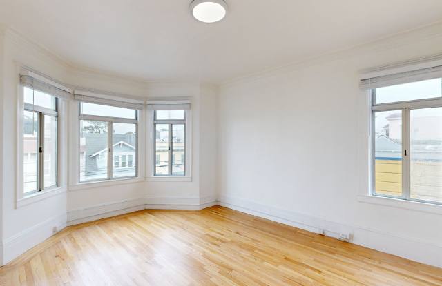 411 15th Avenue Gallery 1