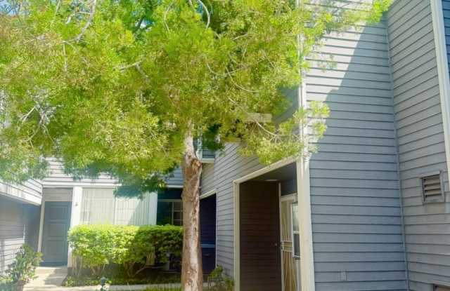 AWESOME 2 BEDROOM 2 BATH CONDO photos photos