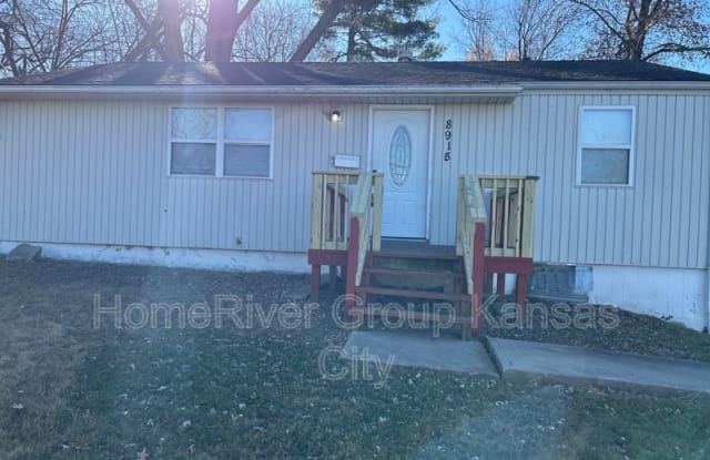8913 E 55th St - 8913 East 55th Street, Raytown, MO 64133