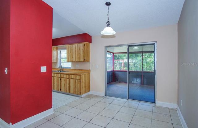 706 SUNLIT COURT Gallery 4